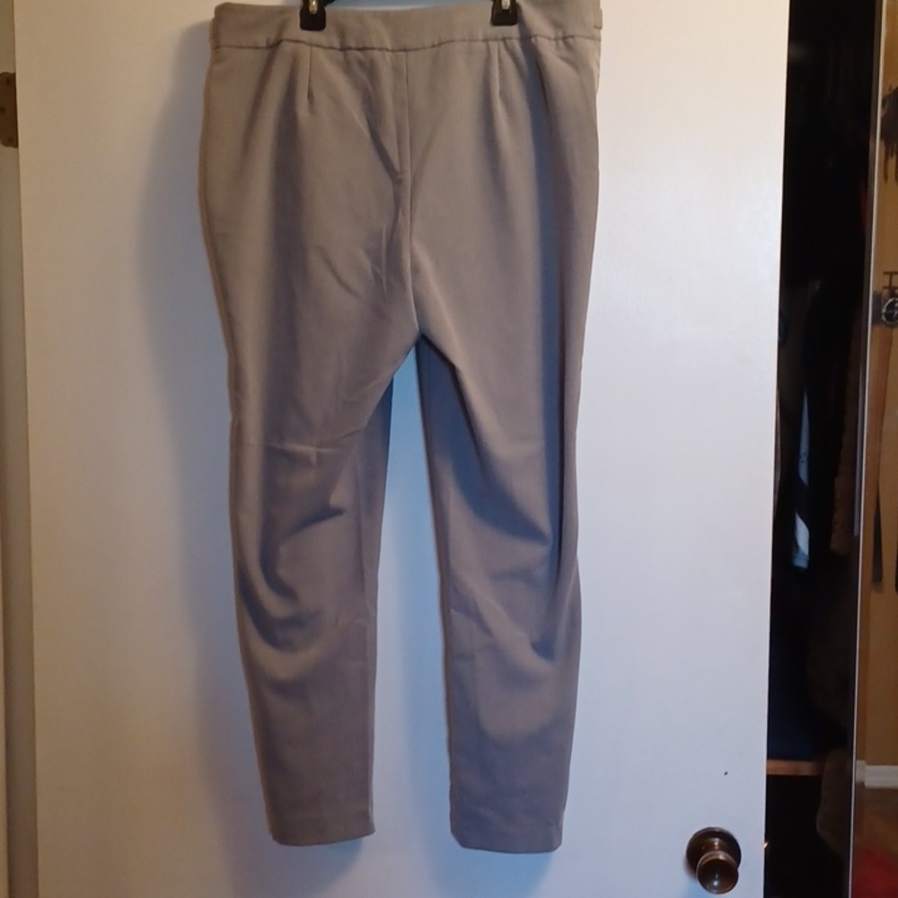 CALVIN KLEIN, GRAY, AND SILVER DRESS PANTS, WOMENS SIZE 12.